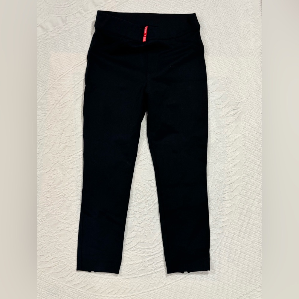 SPANX Black Leggings with Red Tag C1